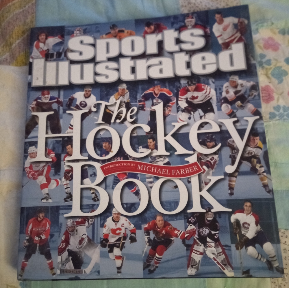 Sports Illustrated The Hockey Book 2/$20